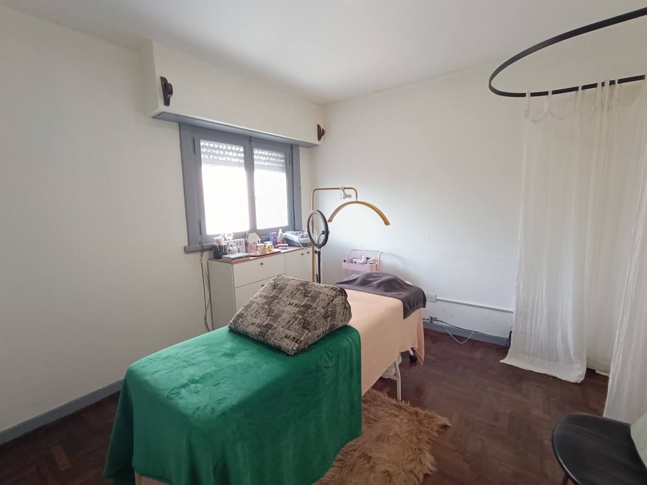 VENTA DEPARTAMENTO 3 AMBIENTES RECICLADO CON TERRAZA PROPIA Y PARRILLA