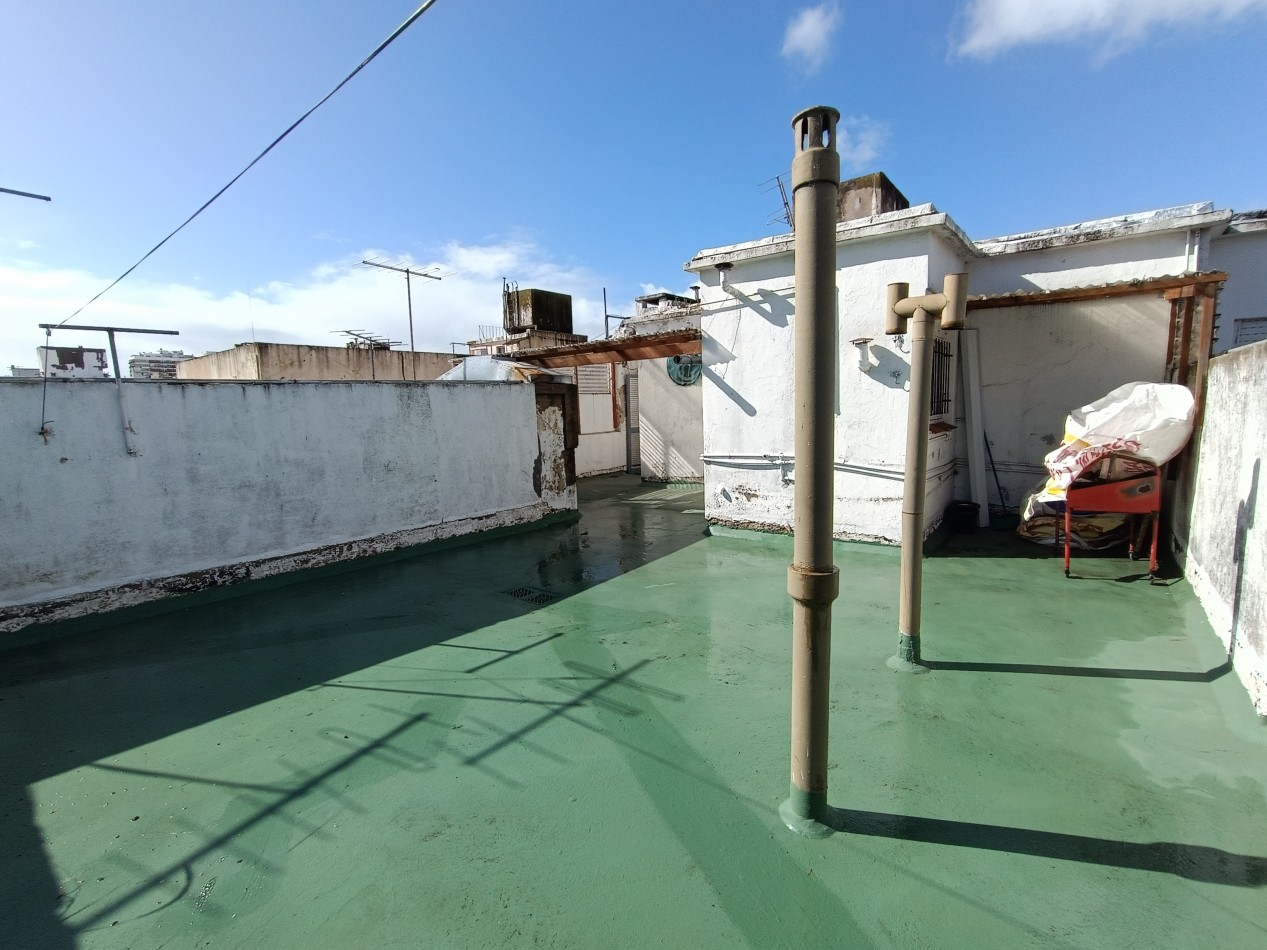 VENTA DEPARTAMENTO 3 AMBIENTES RECICLADO CON TERRAZA PROPIA Y PARRILLA
