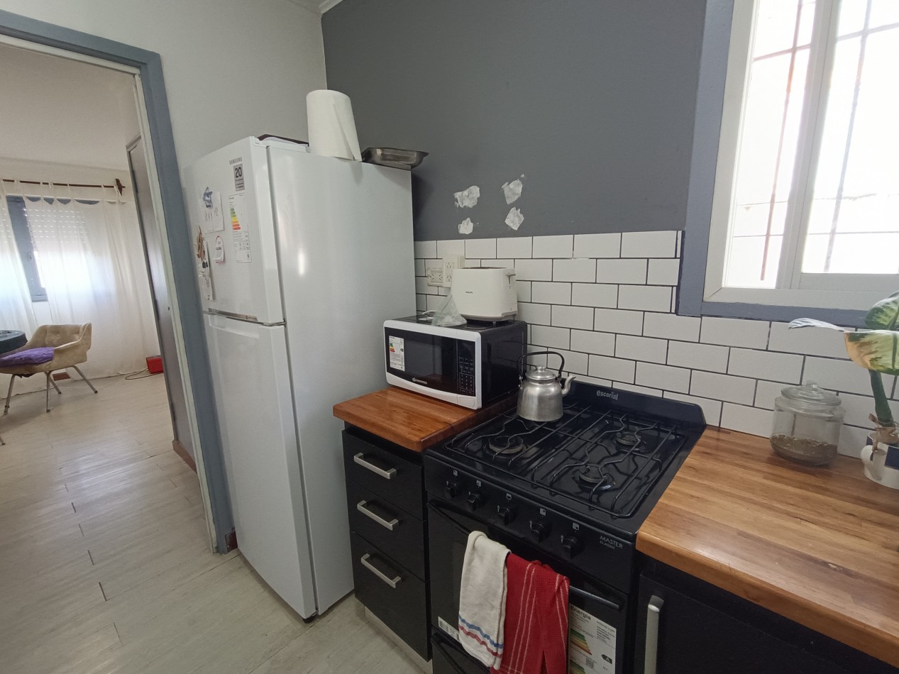 VENTA DEPARTAMENTO 3 AMBIENTES RECICLADO CON TERRAZA PROPIA Y PARRILLA