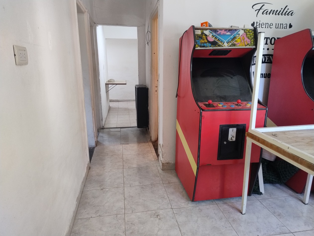 Ph 3 amb con patio a reciclar ubicado en paso y Jujuy 