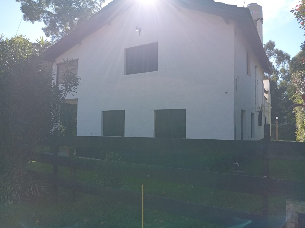 CASA 4 AMBIENTES -BOSQUE PERALTA RAMOS