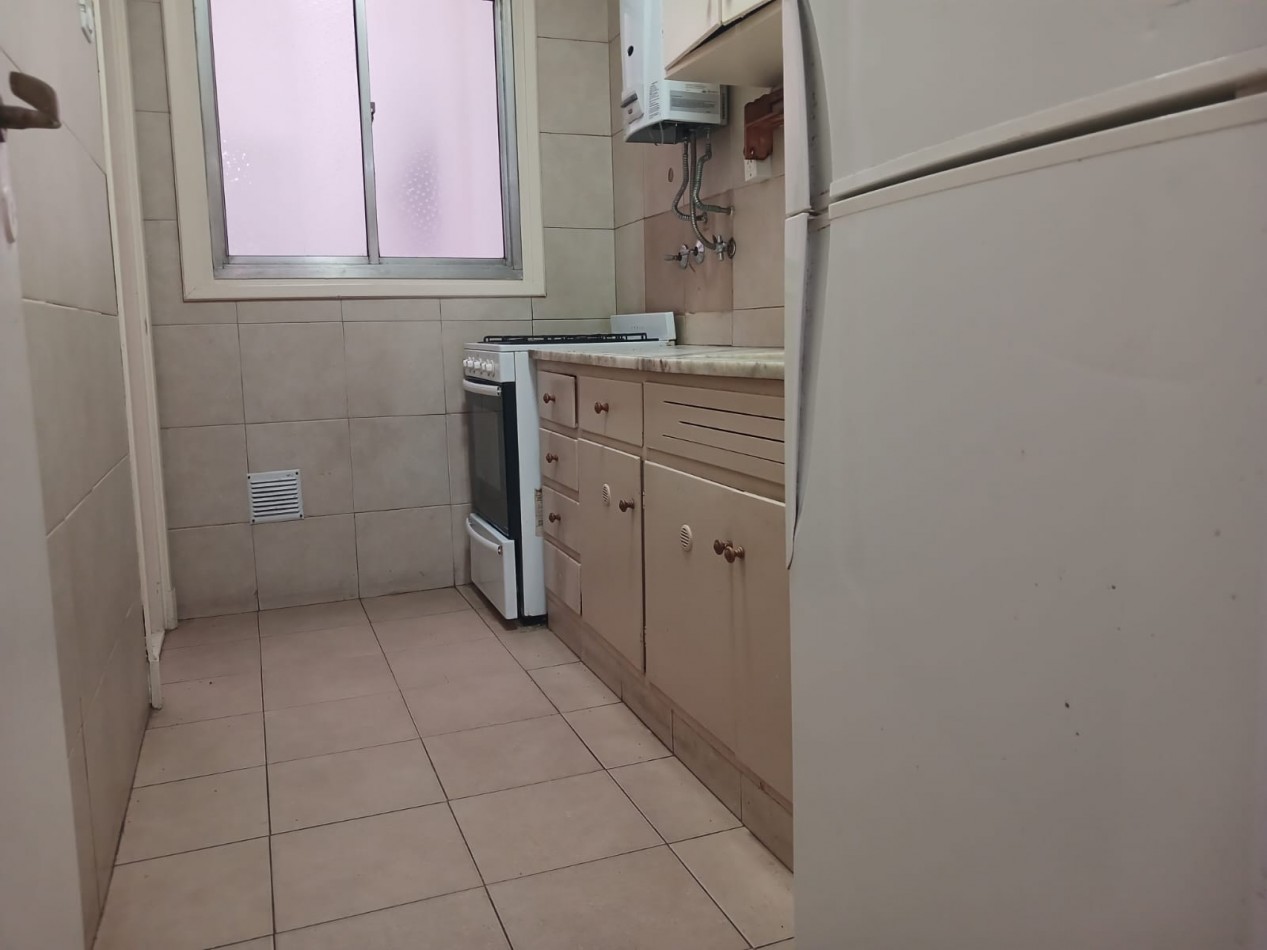 Venta Departamento 2 ambientes dependencia y balcon a la calle