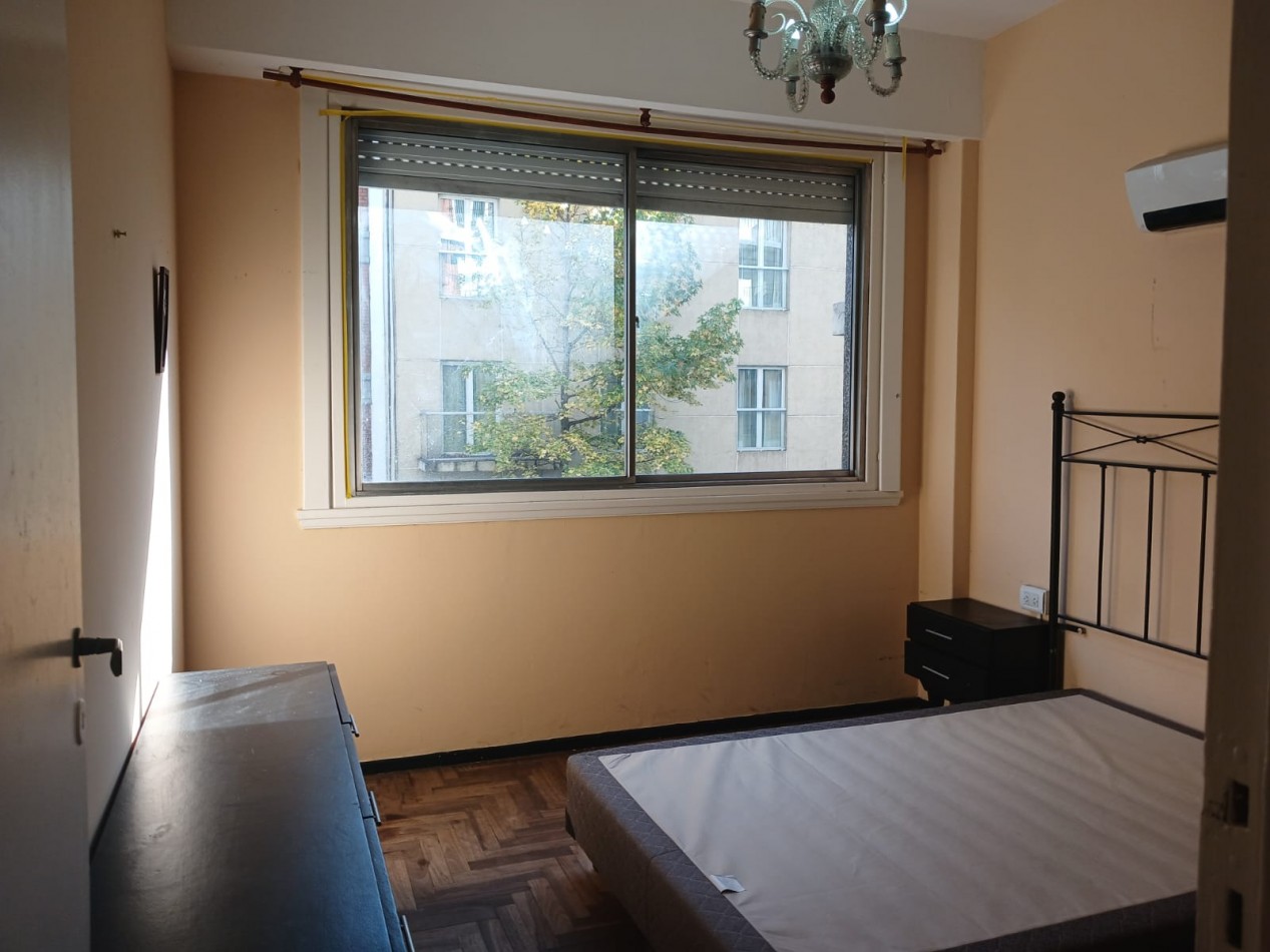 Venta Departamento 2 ambientes dependencia y balcon a la calle