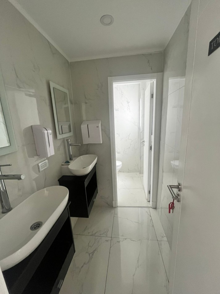 Venta Departamento 2 ambientes al frente con balcon, La Perla