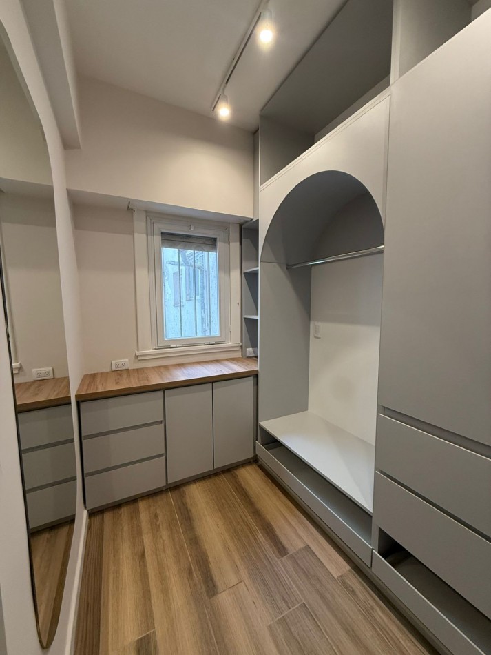 VENTA DEPARTAMENTO 3 AMBIENTES RECICLADO A LA CALLE CON BALCON AVENIDA COLON ZONA GUEMES