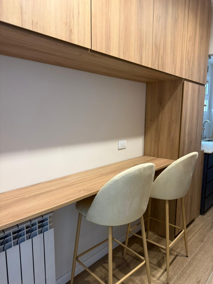 VENTA DEPARTAMENTO 3 AMBIENTES RECICLADO A LA CALLE CON BALCON AVENIDA COLON ZONA GUEMES