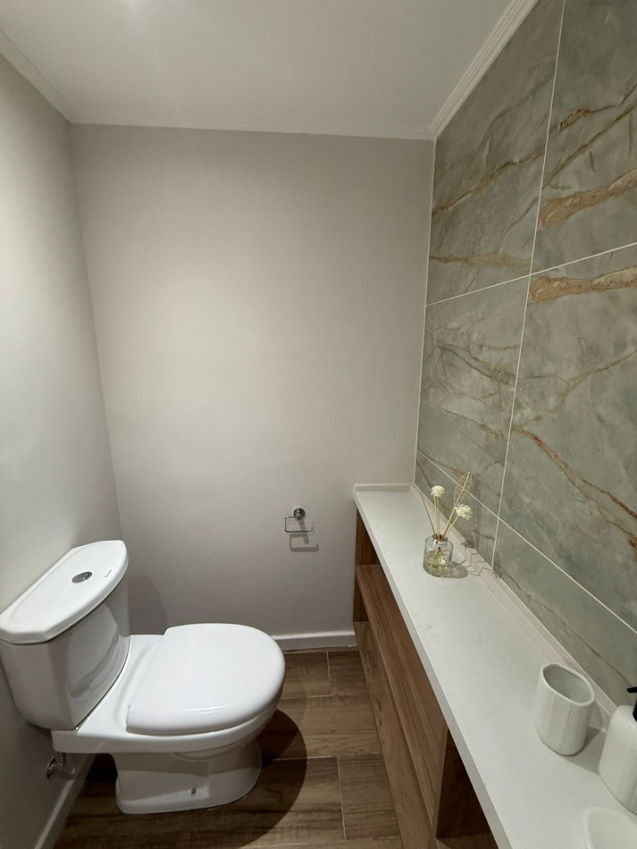 VENTA DEPARTAMENTO 3 AMBIENTES RECICLADO A LA CALLE CON BALCON AVENIDA COLON ZONA GUEMES