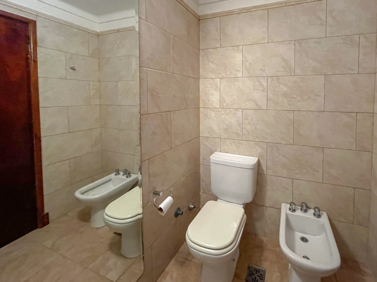 VENTA CASA 4 AMBIENTES BARRIO STELLA MARIS GRAN PARQUE A CUADRAS DEL MAR