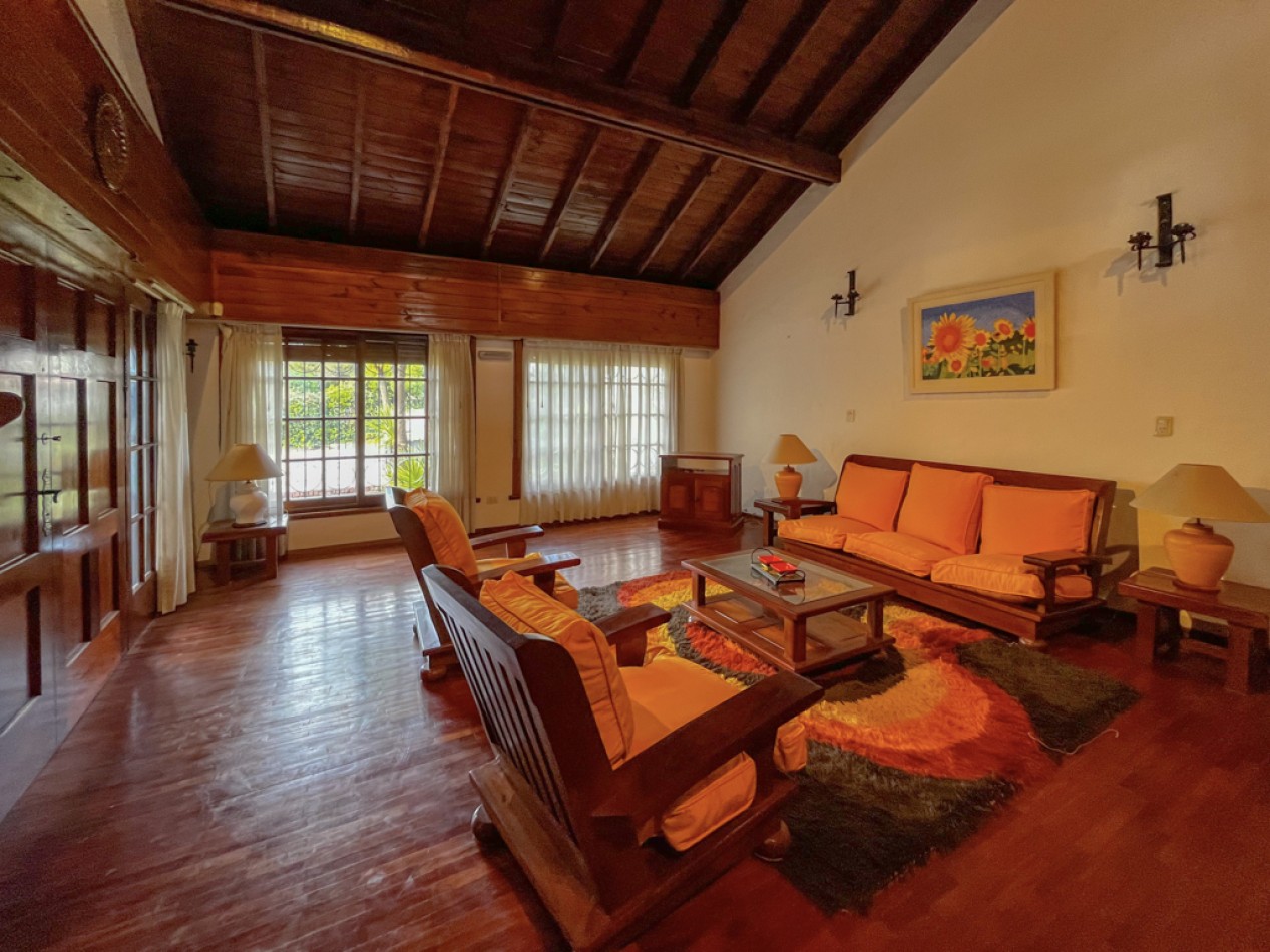 VENTA CASA 4 AMBIENTES BARRIO STELLA MARIS GRAN PARQUE A CUADRAS DEL MAR