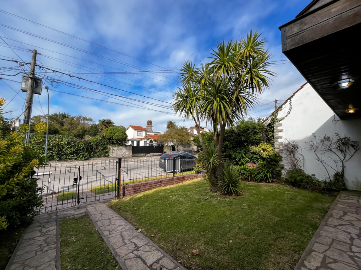 VENTA CASA 4 AMBIENTES BARRIO STELLA MARIS GRAN PARQUE A CUADRAS DEL MAR