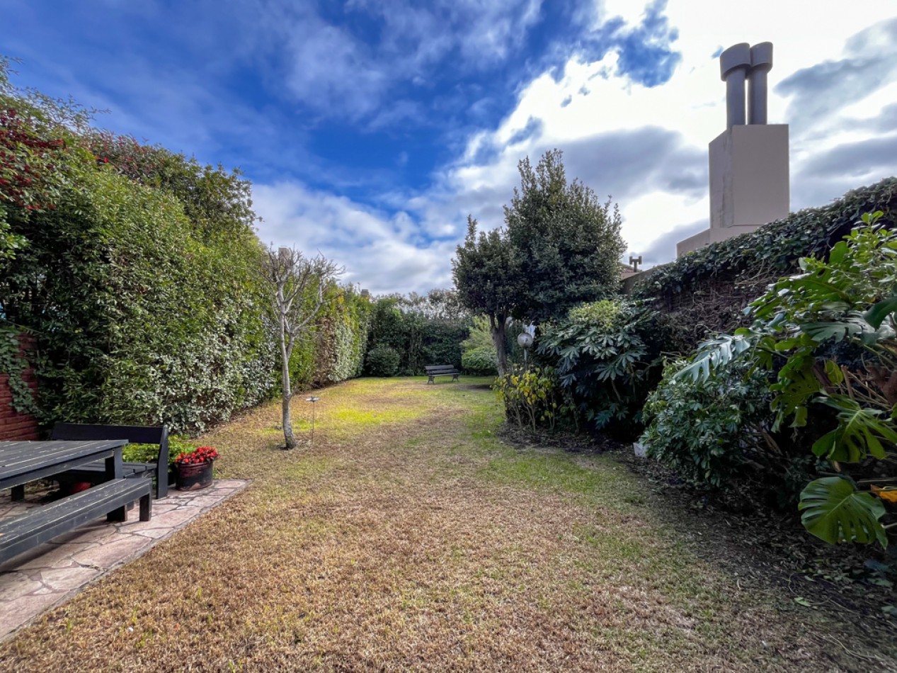 VENTA CASA 4 AMBIENTES BARRIO STELLA MARIS GRAN PARQUE A CUADRAS DEL MAR