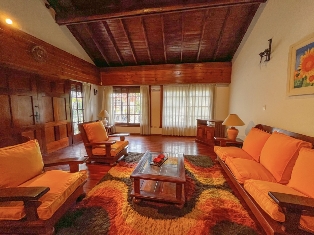 VENTA CASA 4 AMBIENTES BARRIO STELLA MARIS GRAN PARQUE A CUADRAS DEL MAR