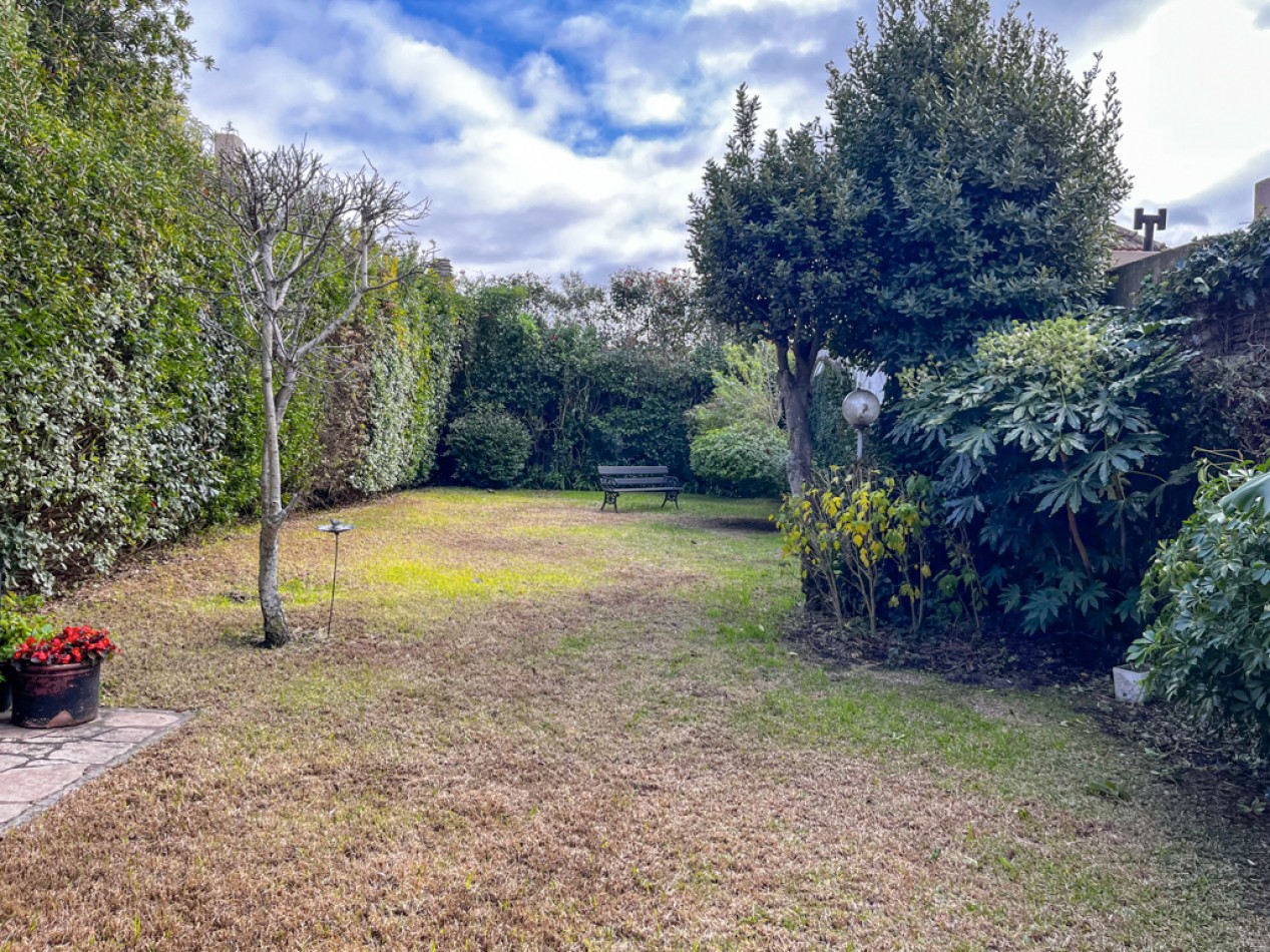 VENTA CASA 4 AMBIENTES BARRIO STELLA MARIS GRAN PARQUE A CUADRAS DEL MAR