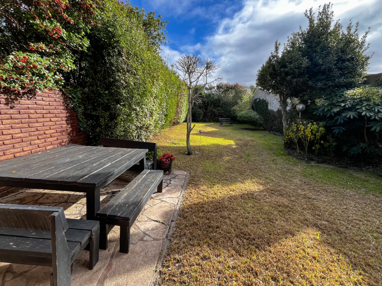 VENTA CASA 4 AMBIENTES BARRIO STELLA MARIS GRAN PARQUE A CUADRAS DEL MAR