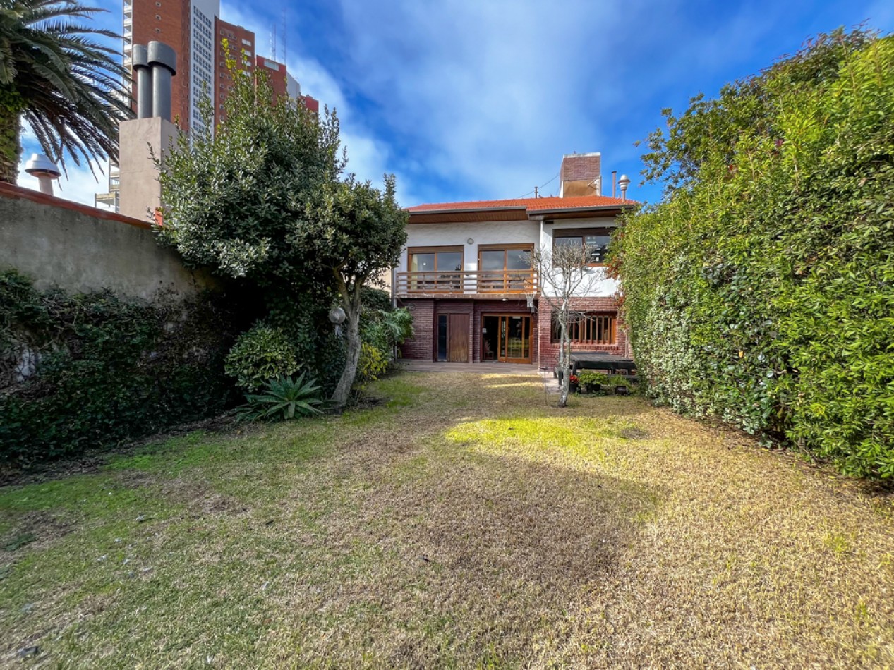 VENTA CASA 4 AMBIENTES BARRIO STELLA MARIS GRAN PARQUE A CUADRAS DEL MAR