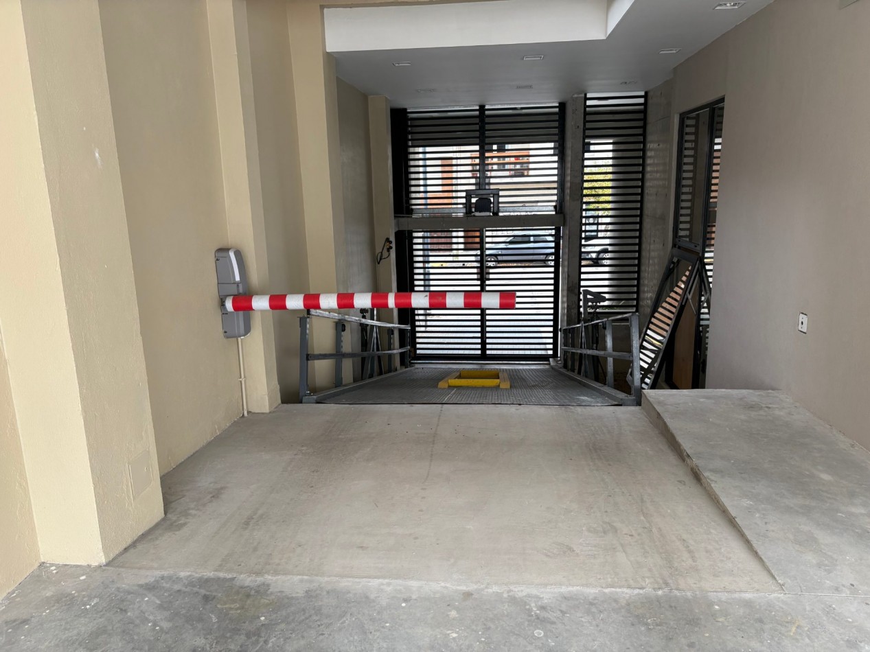 DEPARTAMENTO SEMIPISO 2 AMBIENTES CON BAULERA Y COCHERA  A ESTRENAR