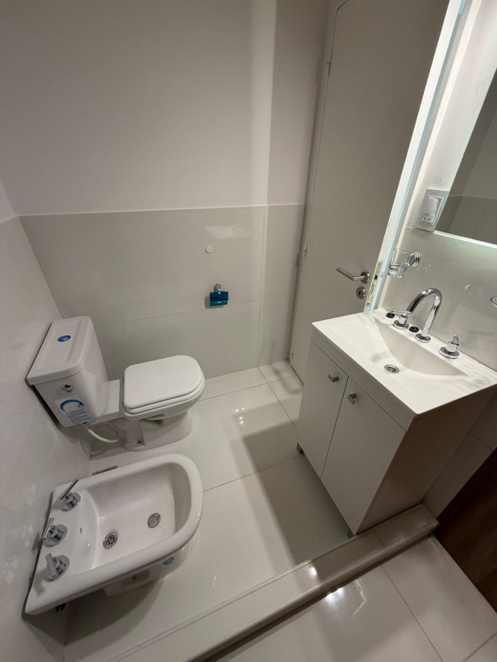 Departamento 2amb al frente con balcon reciclado Centro