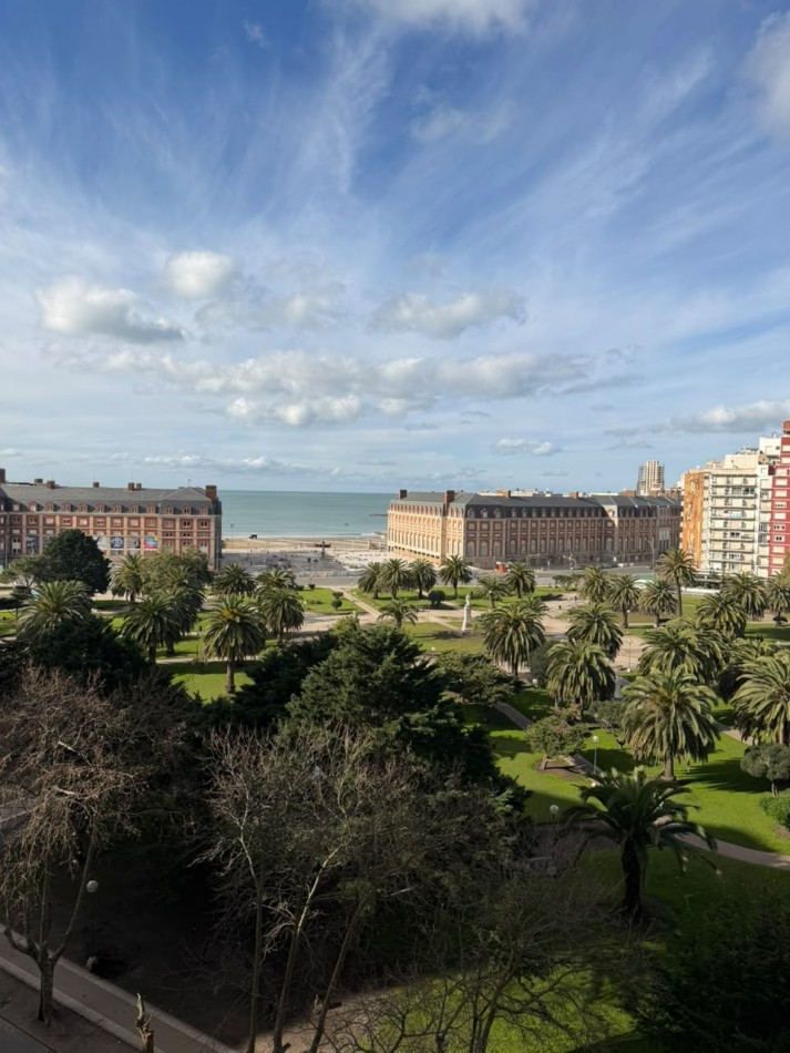 DEPARTAMENTO 2 AMB RECICLADO VISTA AL MAR PLAZA COLON