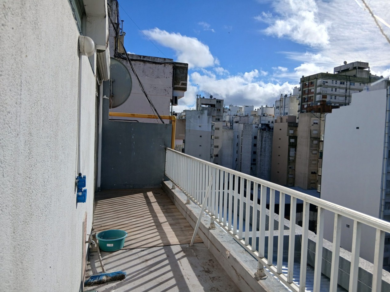 Venta departamento dos ambientes balcon al frente. Zona Aldrey.