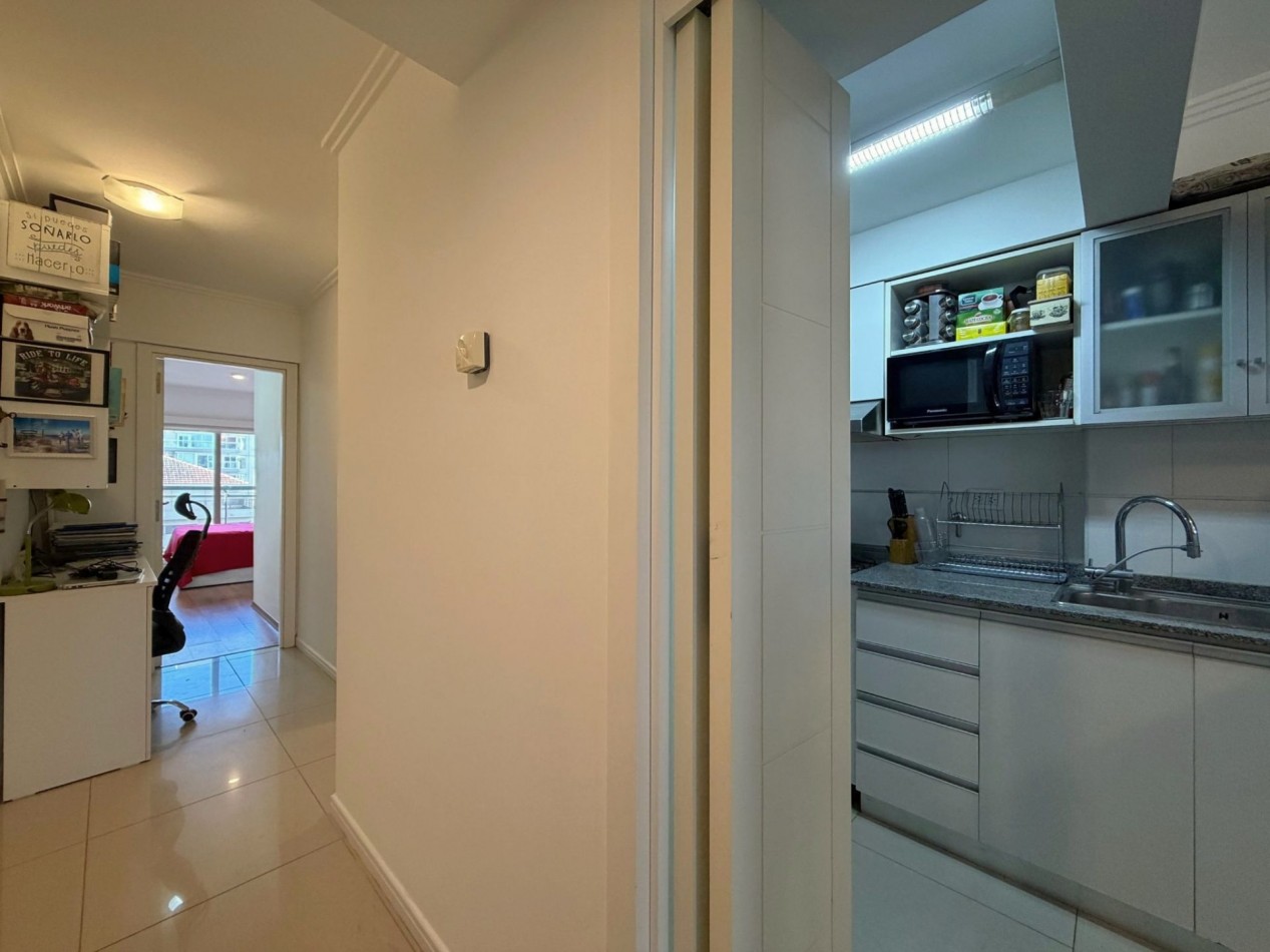 Departamento Semipiso de 2 amb con balcon y cochera zona alem