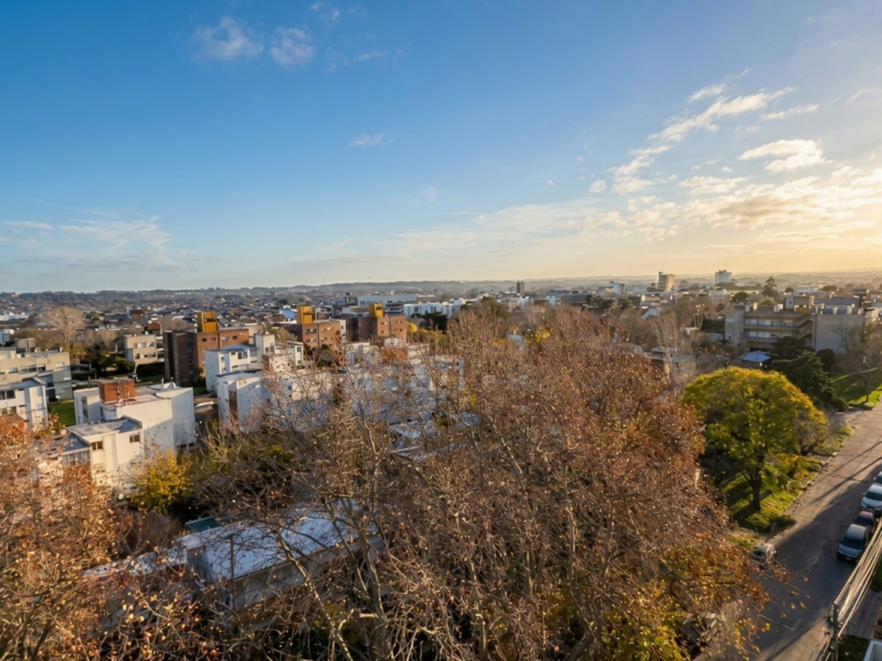 Departamento Semipiso de 2 amb con balcon y cochera zona alem