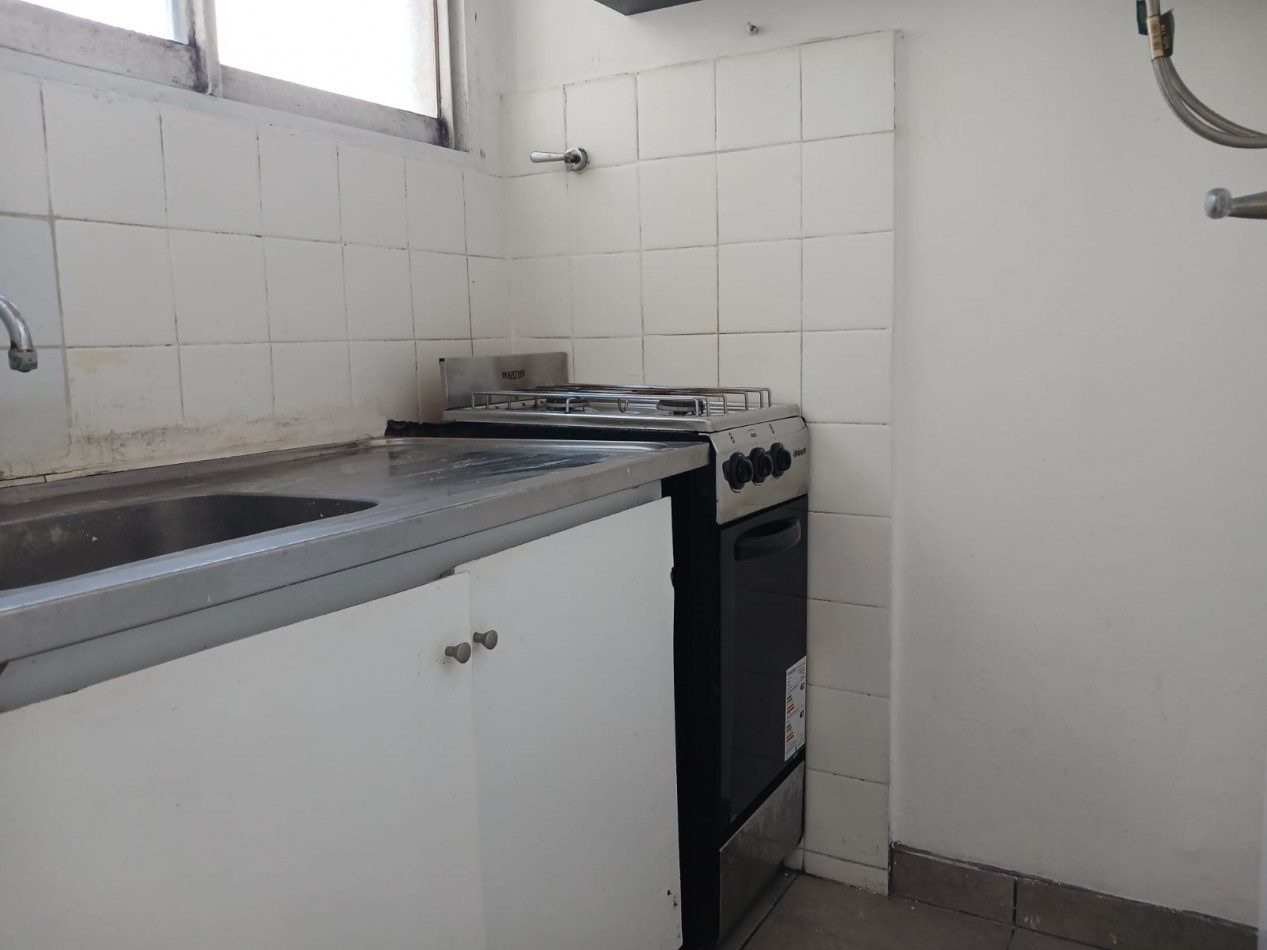 Venta Departamento monoambiente, cocina separada, excelente vista.
