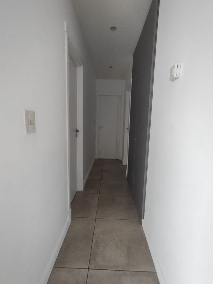 Depto 3 ambientes con cochera en villa primera