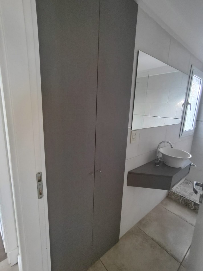Depto 3 ambientes con cochera en villa primera