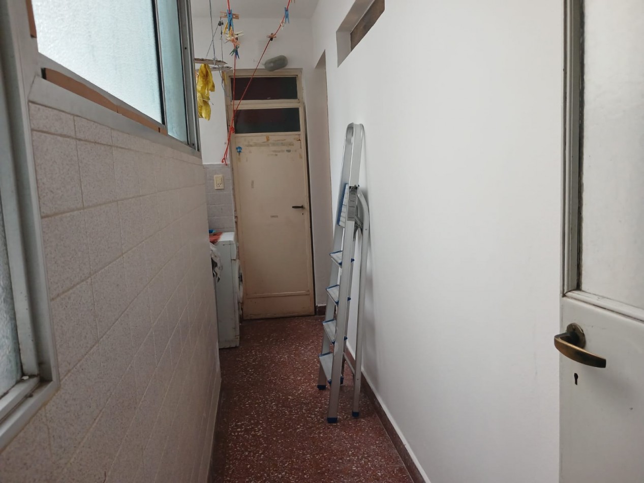 venta departamento 3 ambientes con dependencia, zona centro, excelente vista 