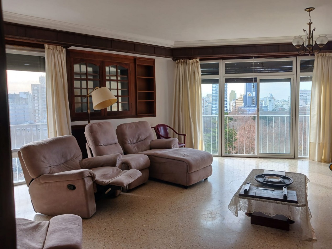 venta departamento 3 ambientes con dependencia, zona centro, excelente vista 
