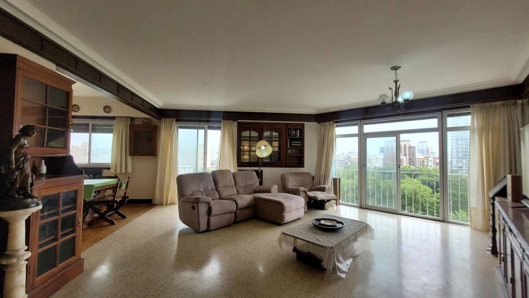 venta departamento 3 ambientes con dependencia, zona centro, excelente vista 