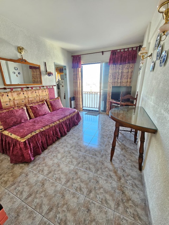 VENTA DEPARTAMENTO 2 AMBIENTES LATERAL CON BALCON Y VISTA A LA CIUDAD ZONA ALDREY 