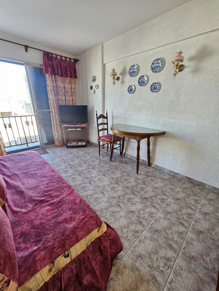 VENTA DEPARTAMENTO 2 AMBIENTES LATERAL CON BALCON Y VISTA A LA CIUDAD ZONA ALDREY 