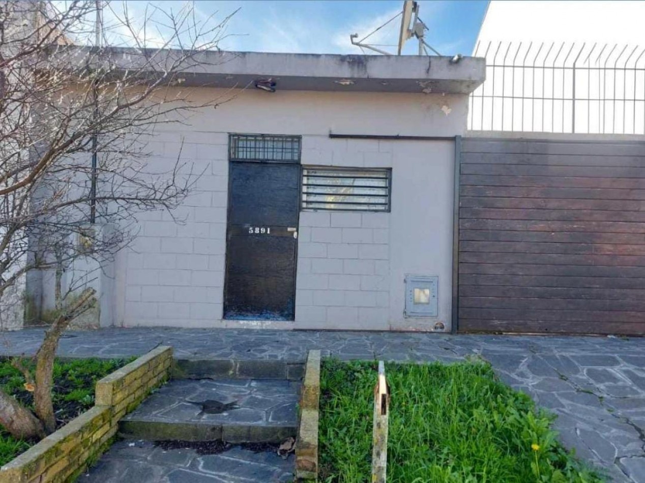 PH un ambiente con cochera. Barrio Los Andes.