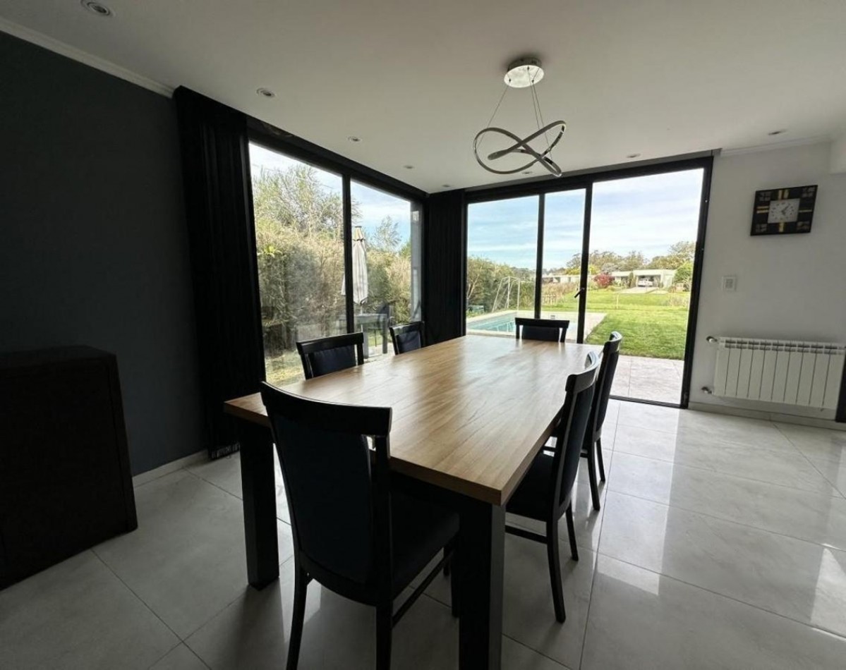 CASA 4 AMBIENTES CON PISCINA - BARRIO PRIVADO ARENAS DEL SUR