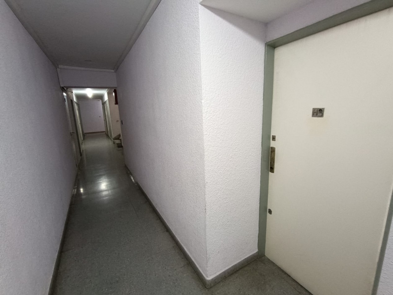VENTA DEPARTAMENTO 2 AMBIENTES LATERAL CON BALCON Y VISTA A LA CIUDAD ZONA ALDREY 