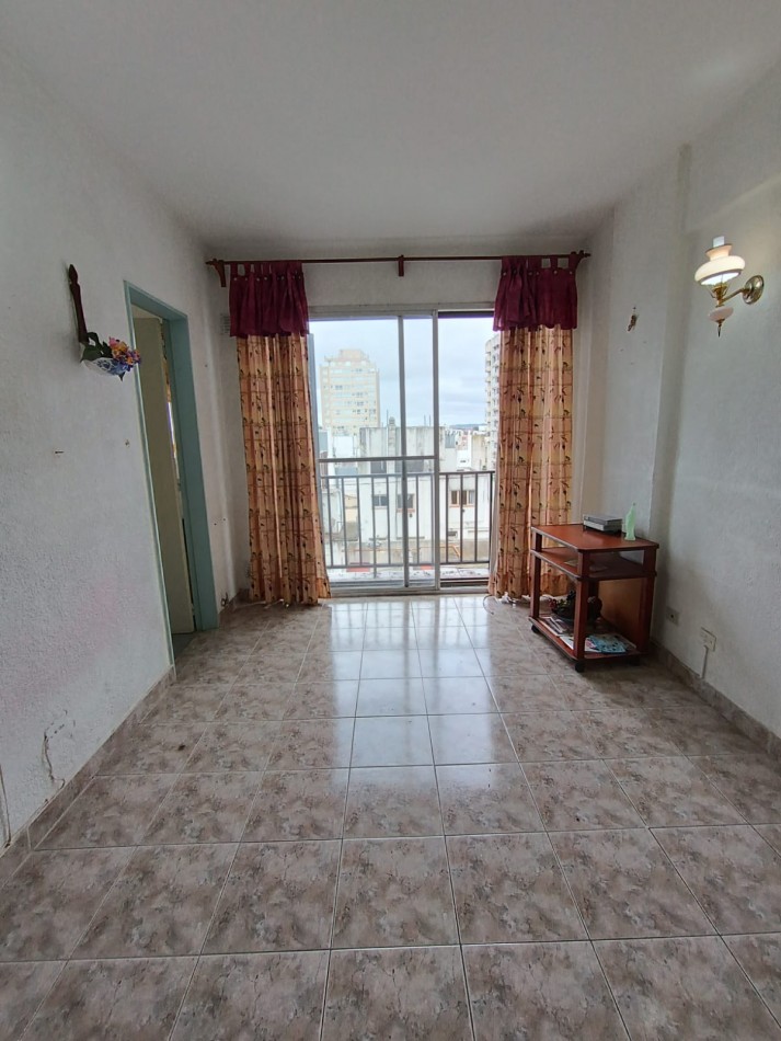 VENTA DEPARTAMENTO 2 AMBIENTES LATERAL CON BALCON Y VISTA A LA CIUDAD ZONA ALDREY 