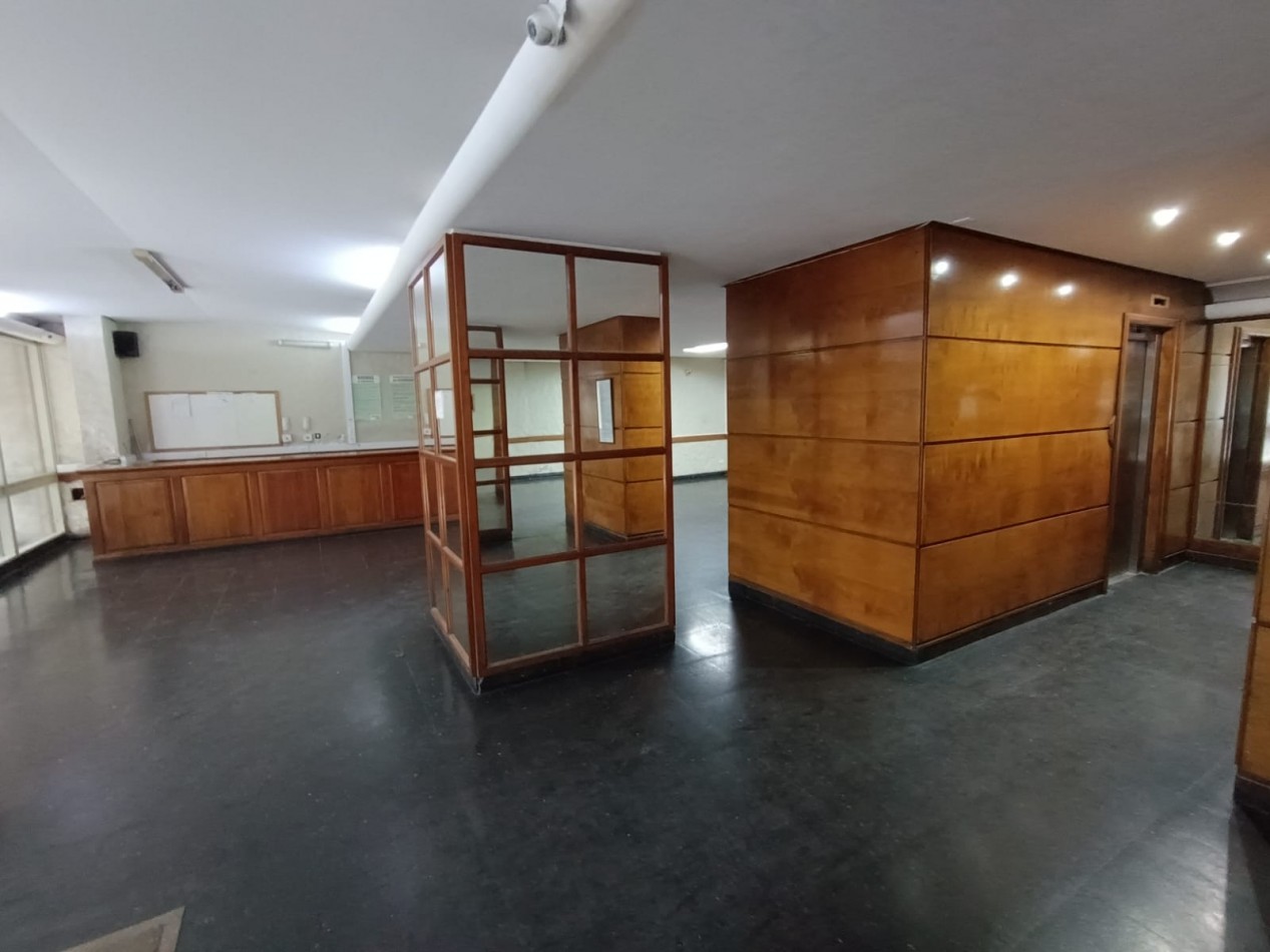 VENTA DEPARTAMENTO 2 AMBIENTES LATERAL CON BALCON Y VISTA A LA CIUDAD ZONA ALDREY 
