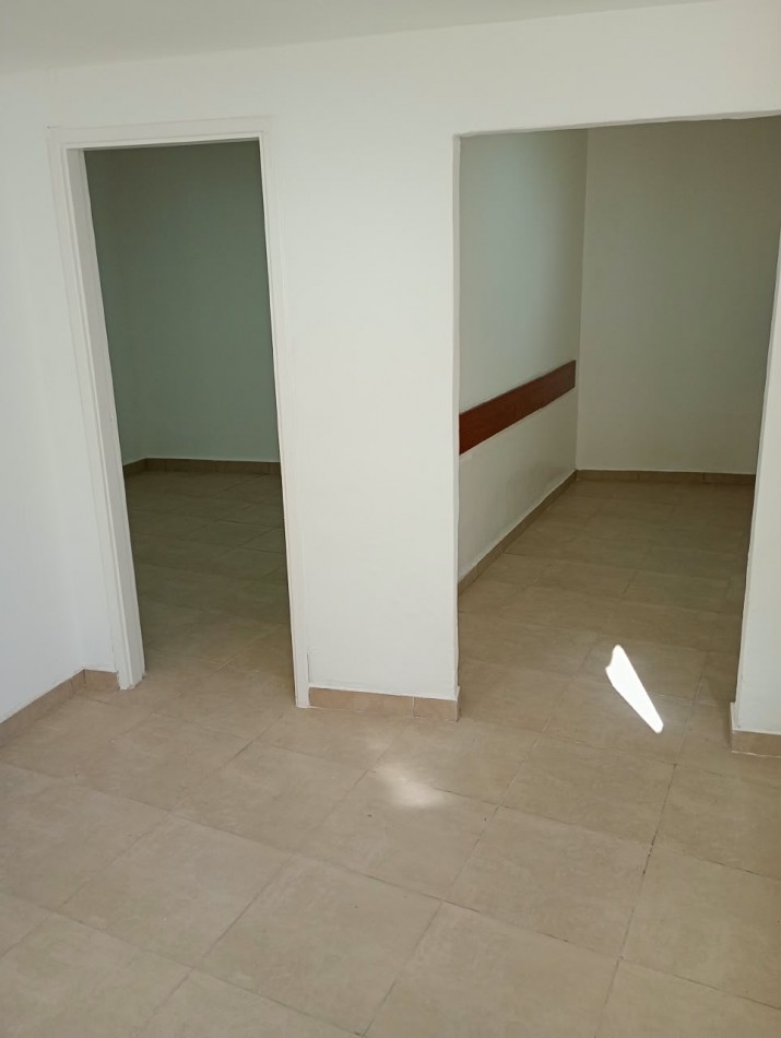Venta casa 3 ambientes con garage y patio barrio las avenidas OPORTUNIDAD!
