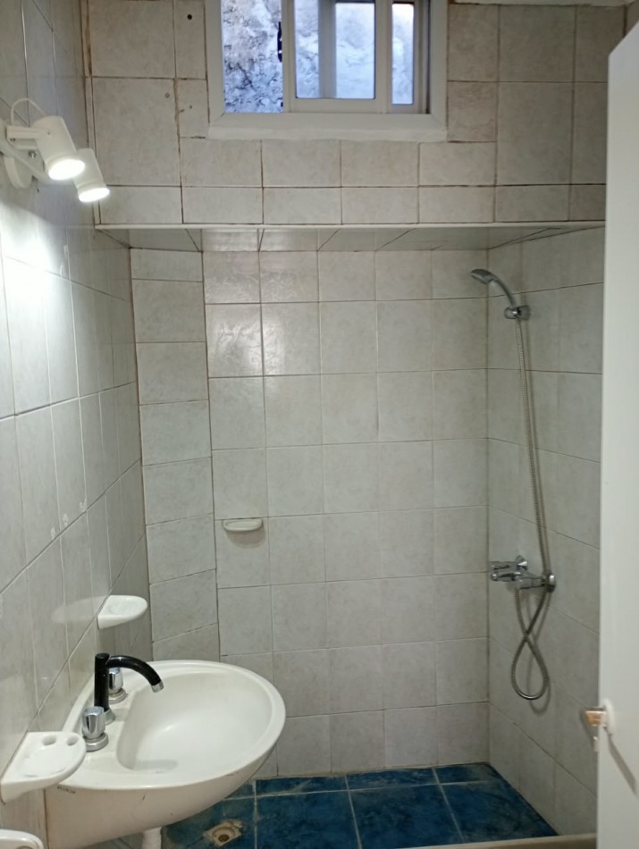 Venta casa 3 ambientes con garage y patio barrio las avenidas OPORTUNIDAD!