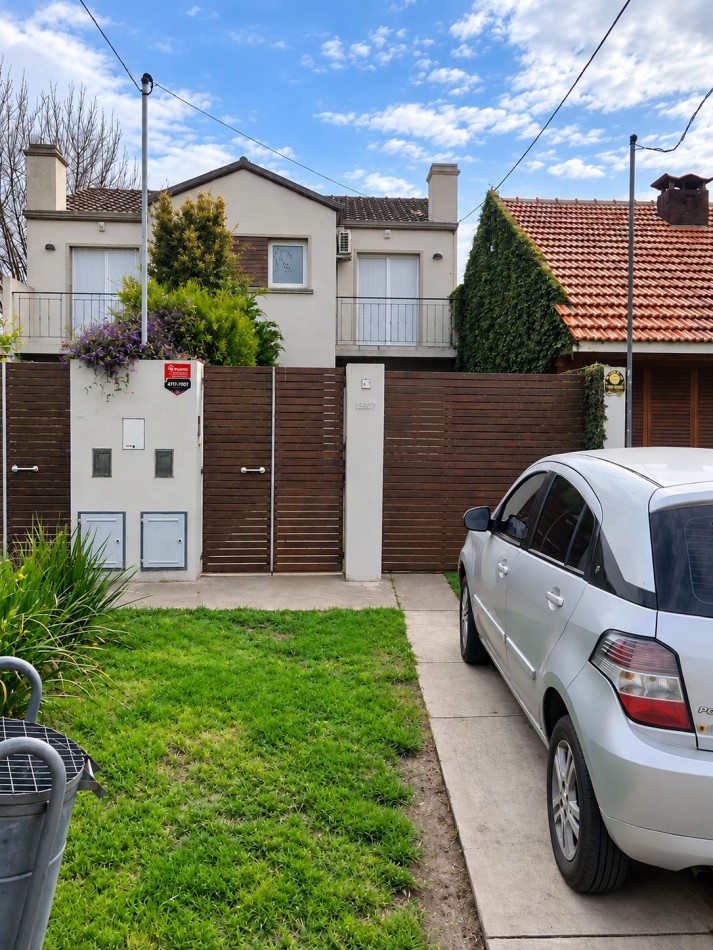 Duplex 4 ambientes apto credito. Barrio Constitucion 