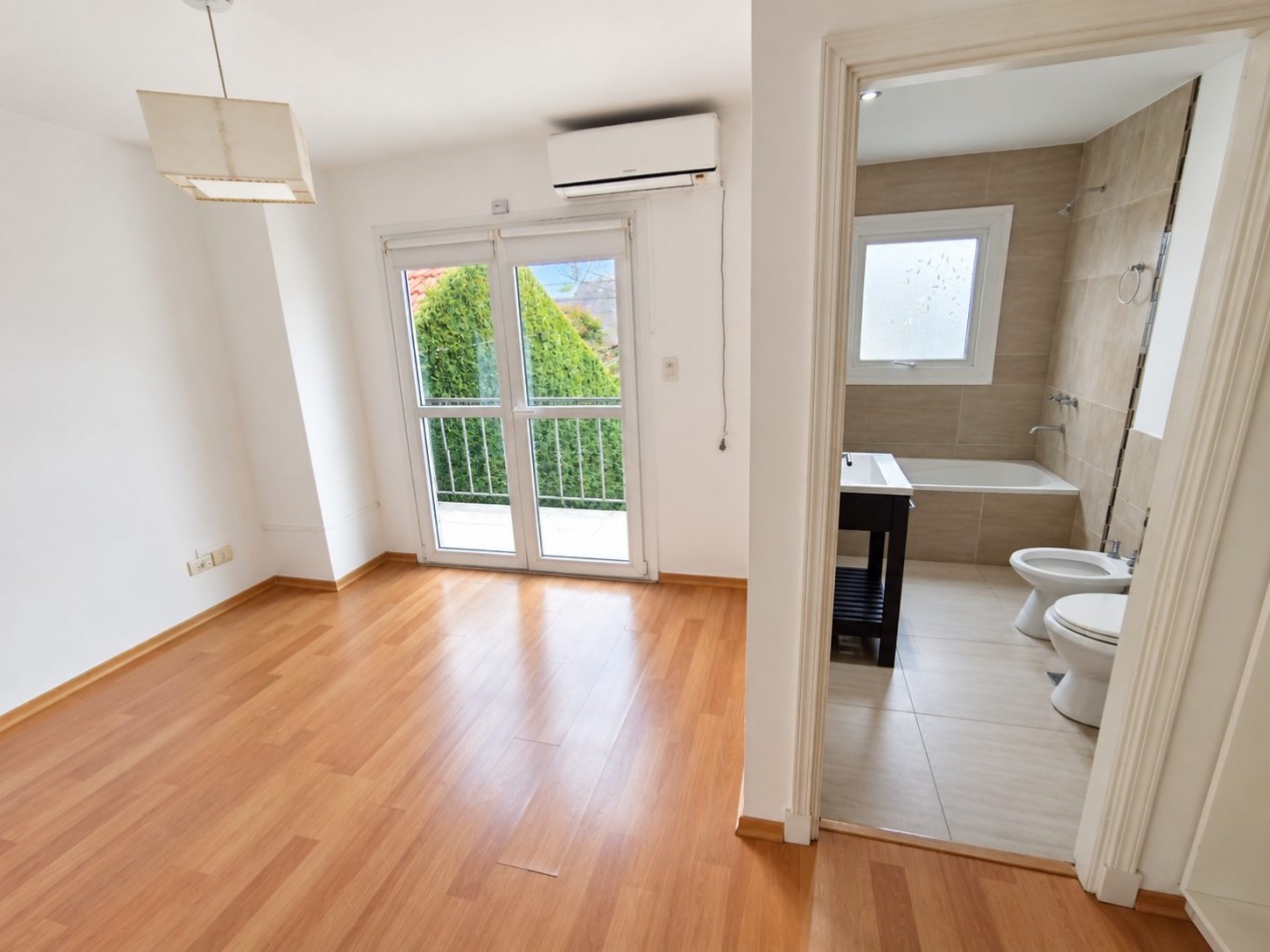 Duplex 4 ambientes apto credito. Barrio Constitucion 
