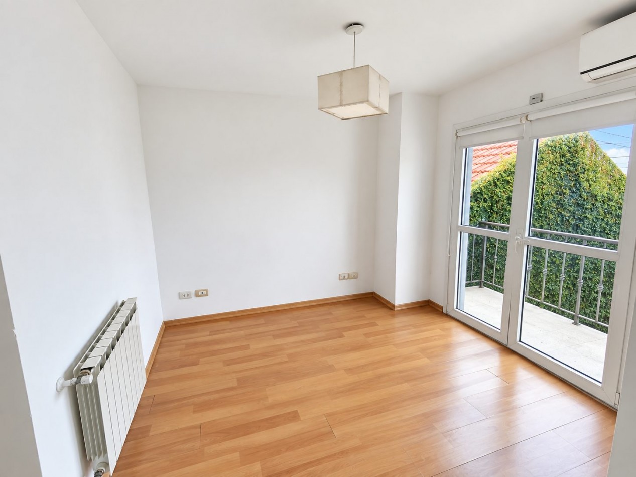 Duplex 4 ambientes apto credito. Barrio Constitucion 