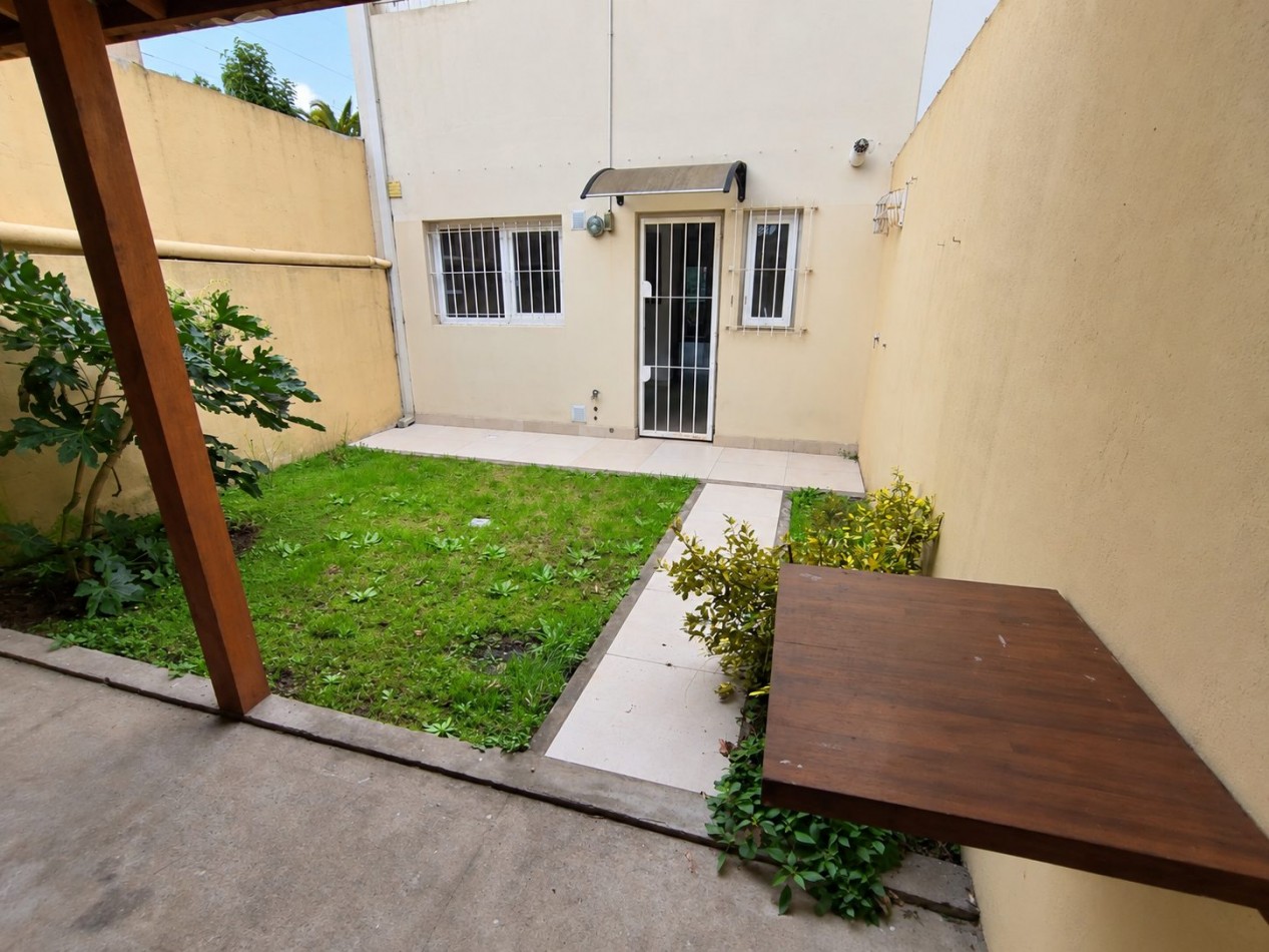 Duplex 4 ambientes apto credito. Barrio Constitucion 