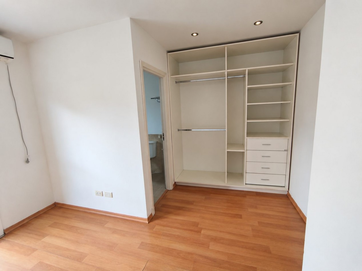 Duplex 4 ambientes apto credito. Barrio Constitucion 