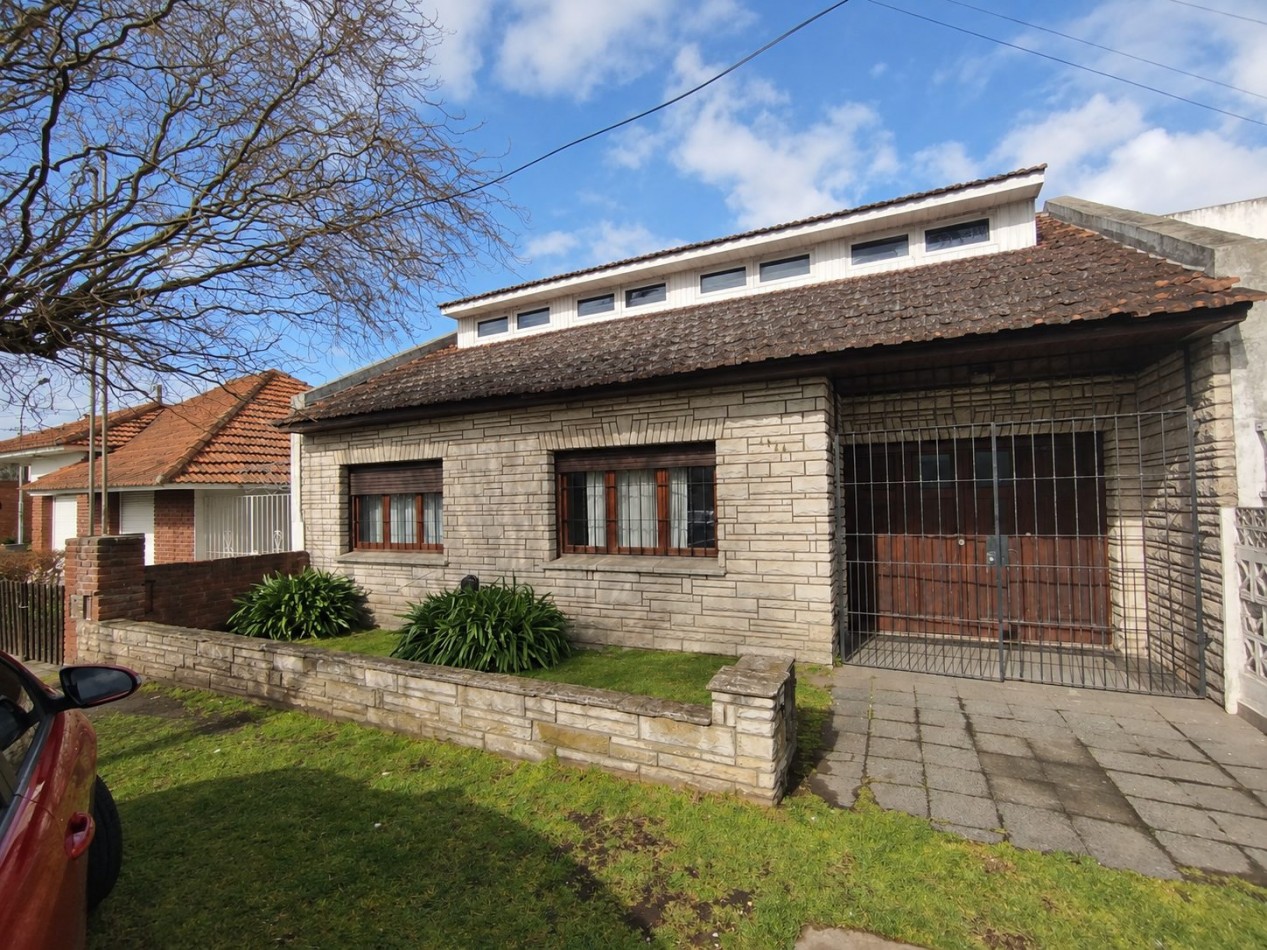 Casa 4 ambientes barrio Constitucion 