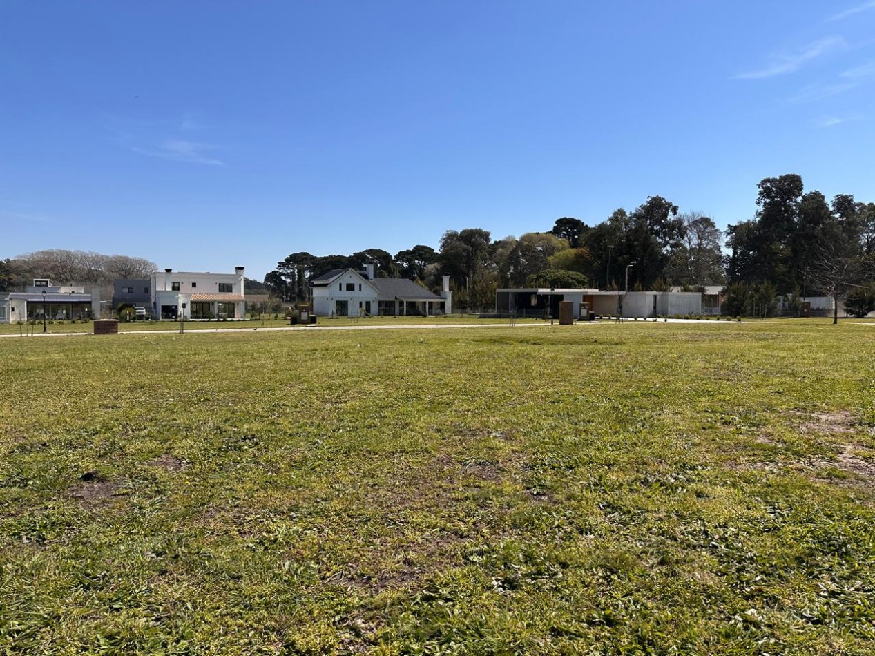 Venta lote barrio privado Arenas Chico.