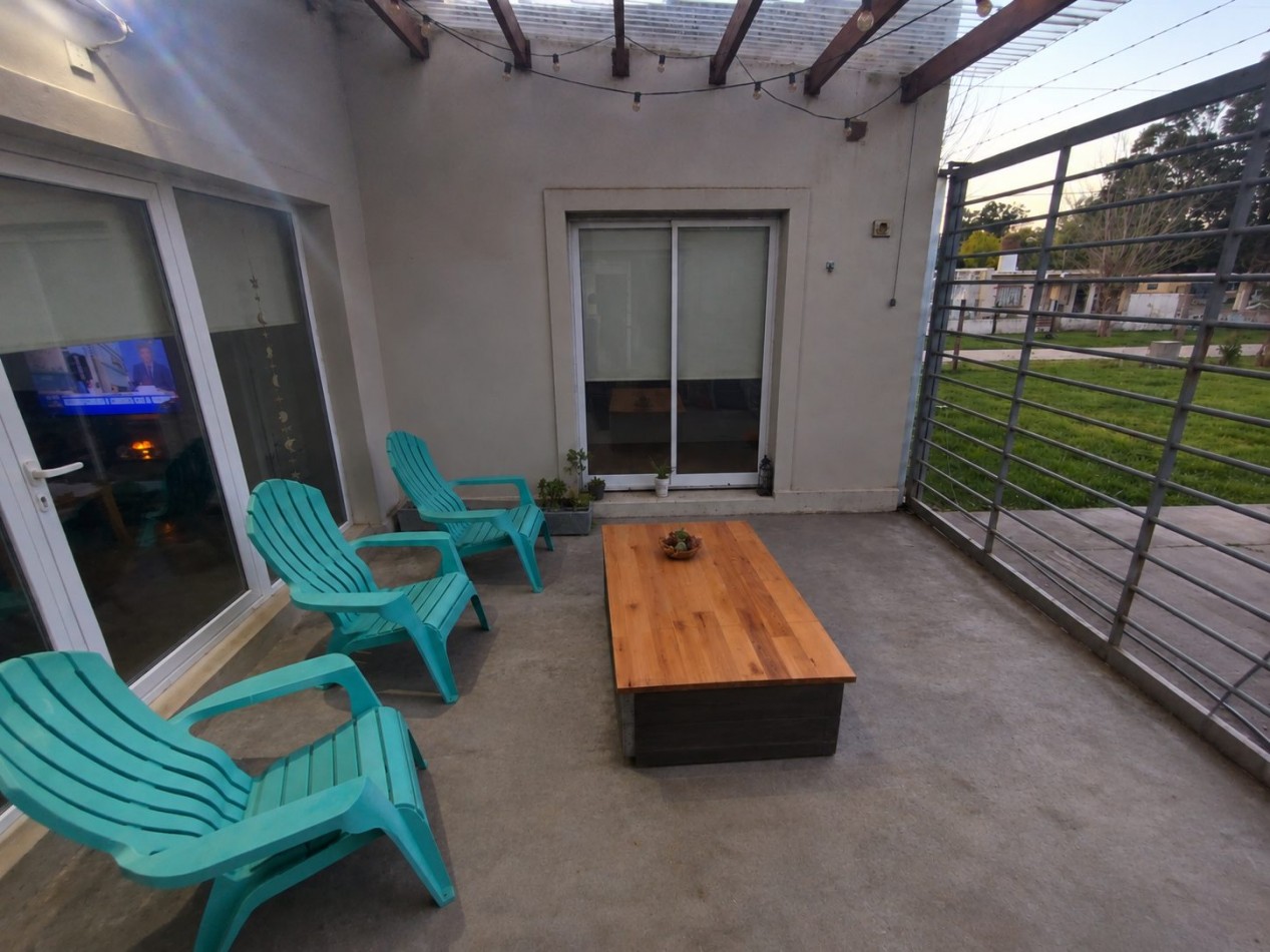 Casa 4 ambientes en barrio Alfar