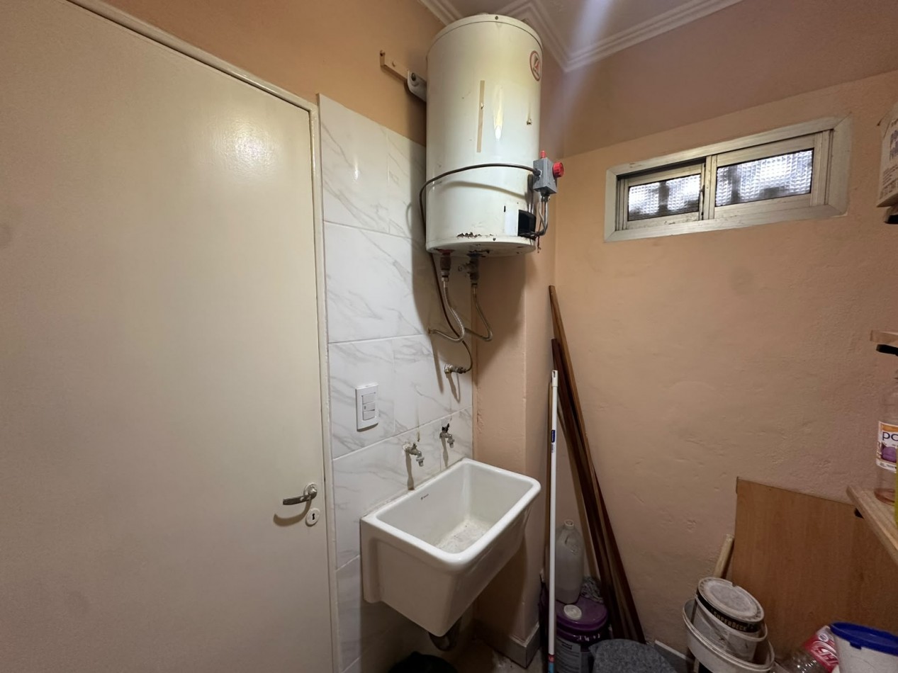 DEPARTAMENTO AL FRENTE CON BALCON - AMOBLADO