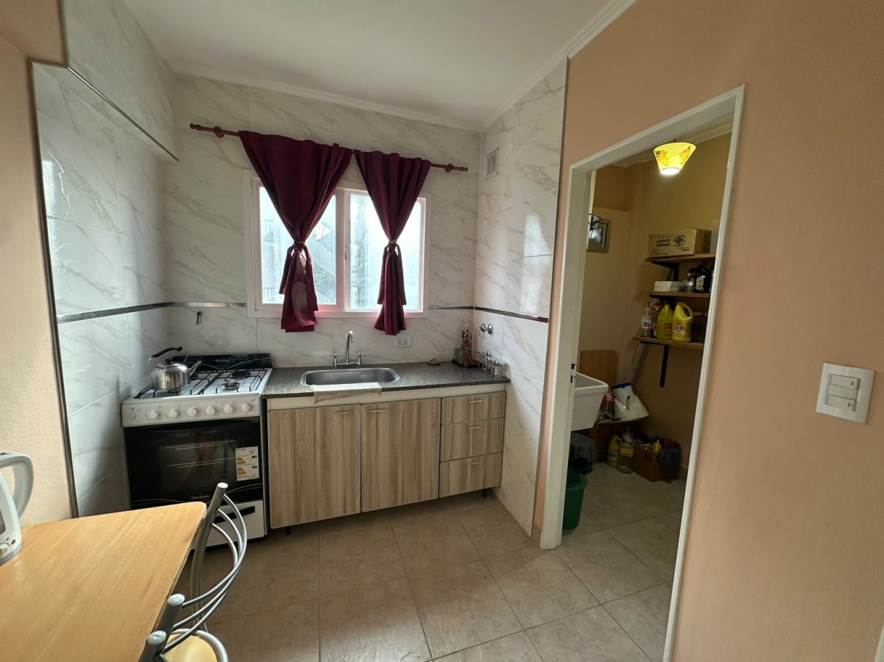 DEPARTAMENTO AL FRENTE CON BALCON - AMOBLADO